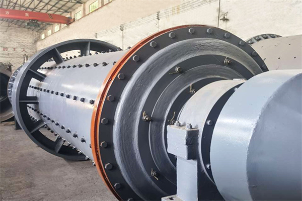 大型球磨機(jī)在生產(chǎn)時(shí)具有哪些優(yōu)勢(shì)